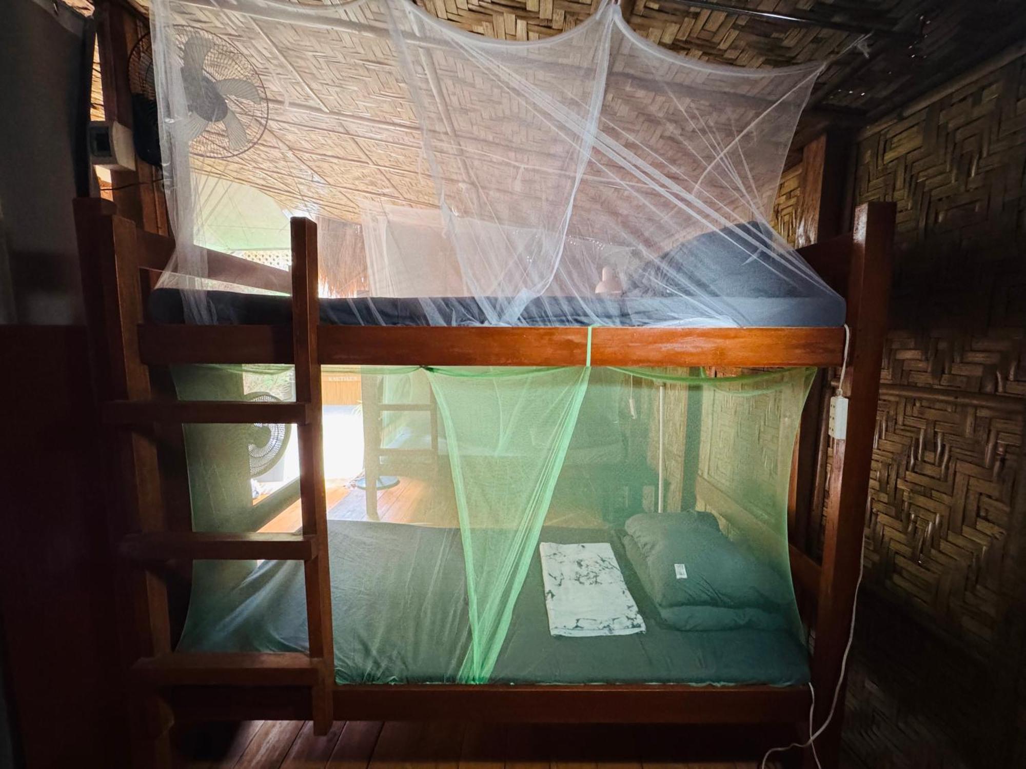 Nautilus Hostel & Hammocks Panglao Exteriör bild